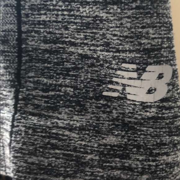 Women’s NB workout Tank Top - Picture 3 of 5